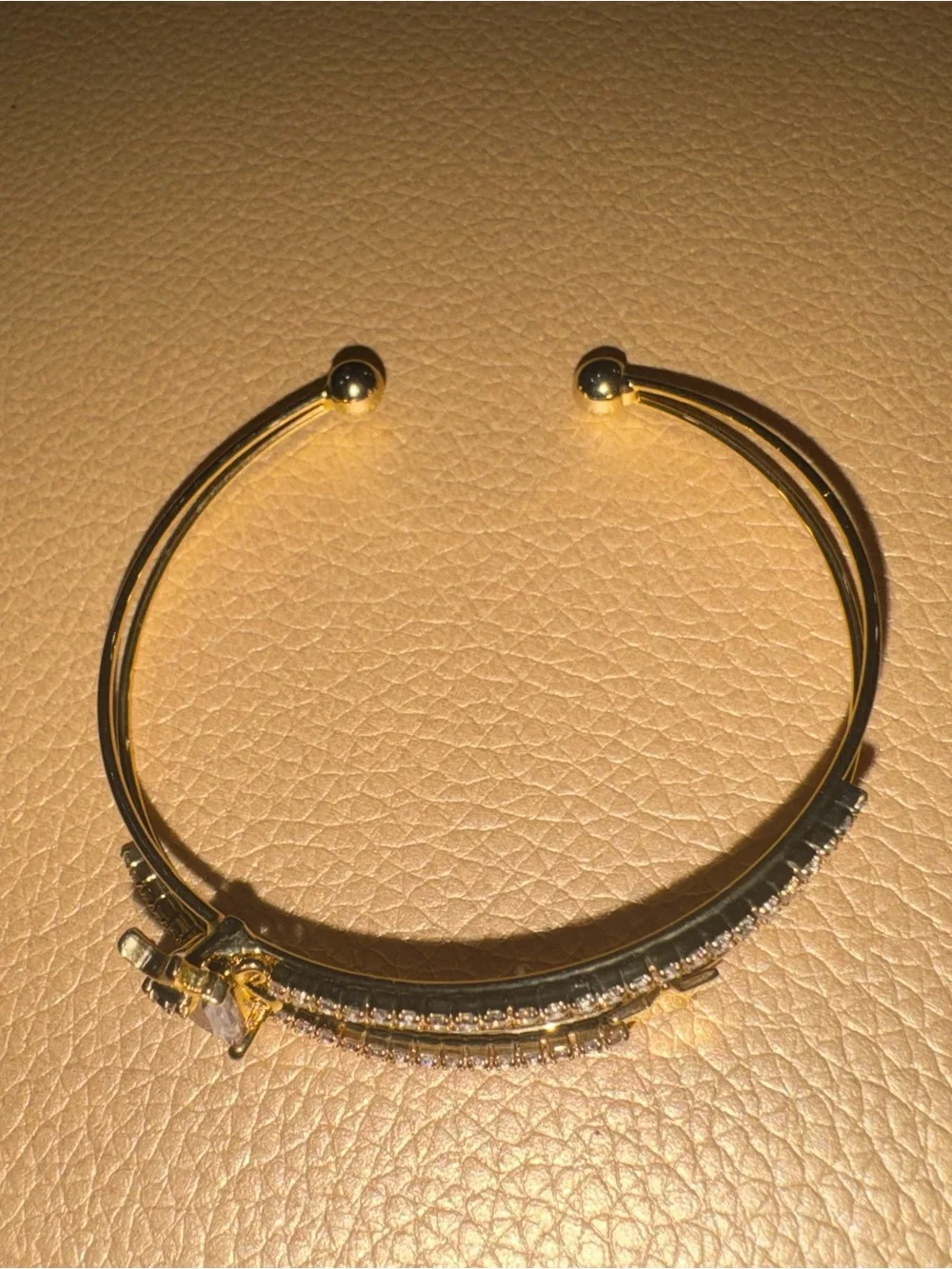 N/A delicate gold